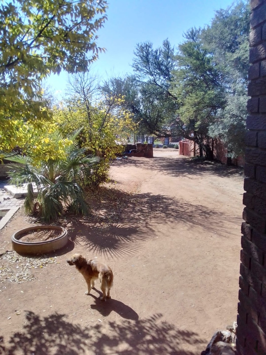 5 Bedroom Property for Sale in Elandia North West